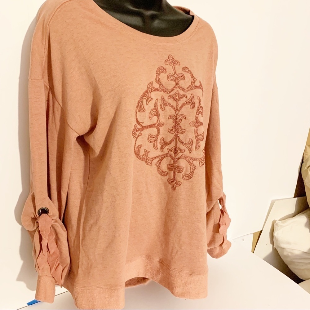 Democracy Women's Embroidered top with ribbon on sleeves!